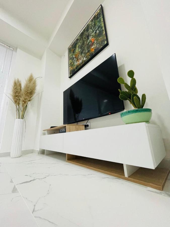 Skopje Boutique Apartments Luaran gambar